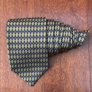 Brooks Brothers 346 Navy and Gold Argyle 100% Silk Woven Tie, Stain Resistant